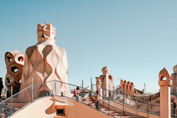 Gaudi Dan Lekukannya - Barcelona Day 1